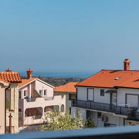 Appartement Robi 2 *
